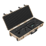 Hard riflekoffert, låsbar riflekoffert med 4 lag forhåndskuttet skum, 97,8 cm våpenoppbevaring med hjul, IP67 vanntette og støvtette pistoloppbevaringsvesker for rifler, hagler, airsoftvåpen, khaki